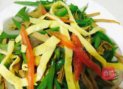 Jin's Fried Rice Illustration of thread making 5