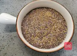 Illustration of how to make black rice cake 12