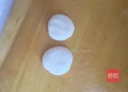 Illustrations of Homemade Spring Cake 3