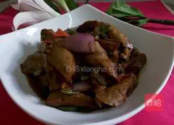 Illustration of braised gluten in oil 6