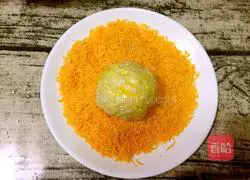 Illustration of how to make cheese fried rice balls 9