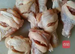 Illustration of how to bake chicken wings in a rice cooker 2