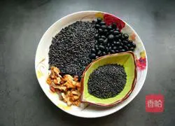 Health Recipe#Black Sesame Black Bean Walnut Porridge Recipe Illustration 2