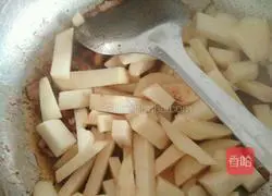 Illustration of braised noodles 6