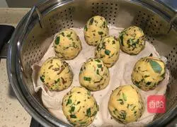 Illustration of how to make purslane steamed buns 11