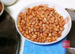 Illustration of how to make rice noodles with minced meat soup 2