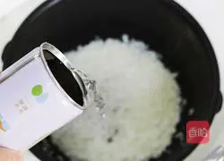 Illustration of how to make broccoli and sesame rice balls 5