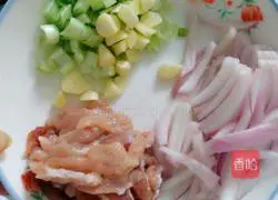 Illustration of how to make braised beans and noodles 2