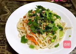 Illustration of how to make peanut cold noodles 11