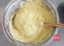 Illustration of how to make hot noodle corn cake 6