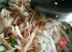 Illustration of how to make fried rice noodles 5