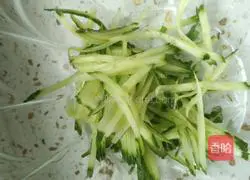 Illustration of how to make summer cold noodles 3