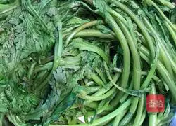 Illustration of how to make crystal clear Vietnamese spring rolls 5