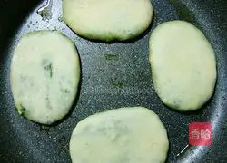 Illustration of how to make love leek box 4