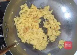 Celery and Egg Braised Noodles Recipe Illustration 3