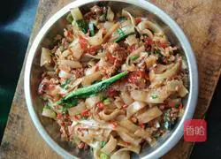 Illustration of how to make fried rice noodles 4