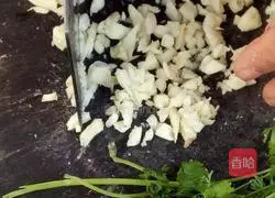 Illustration of making rice noodles 4