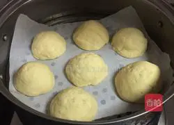 Cornmeal Illustration of how to make Wo Wo Tou 11