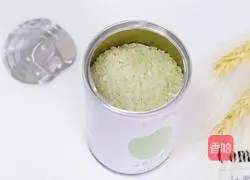Illustration of how to make broccoli and sesame rice balls 1