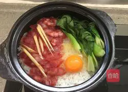 Illustration of how to make sausage claypot rice 4