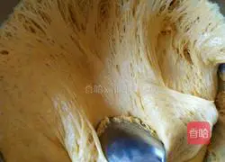 Illustration of how to make pumpkin hair cake 8