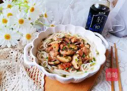 Illustration of how to make rice noodles with mushrooms and chicken 15