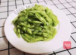 Illustration of how to braised noodles with green beans in the rice cooker 1