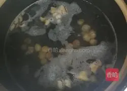 Illustration of how to make spicy and sour seafood rice noodles 8