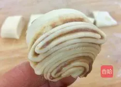Illustration of how to make bean paste rolls 20
