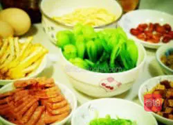 Illustration of how to make instant rice noodles in casserole 2