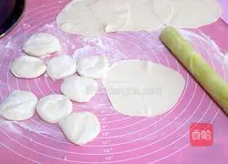 Illustration of how to make leek boxes 13