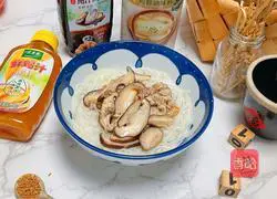 Illustration of making mushroom rice noodles 11