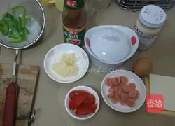 Illustration of how to make salad tomato baked rice 1