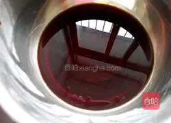 Illustration of how to make two-color hair cake 5