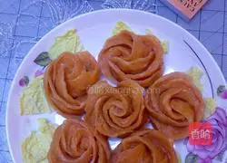 Illustration of how to make carrot rolls 10