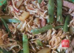 Illustration of braised noodles 1