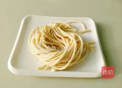 How to make cold noodles with sesame sauce Illustration 1
