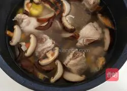 Rice cooker bone porridge Practice illustration 4