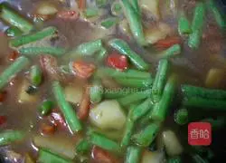 Illustration of braised potato and beans noodles 9