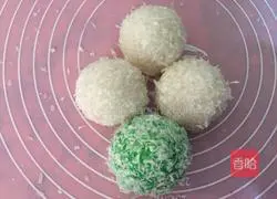 Illustration of how to make fried rice balls 4