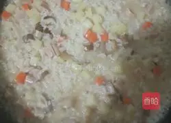 Illustration of how to make claypot rice 7