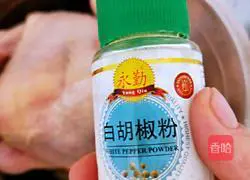 Illustration of how to make rice cooker baked chicken 4