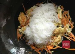 Illustration of how to make fried rice noodles 7