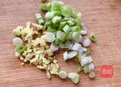 Illustration of how to make seafood porridge 2