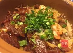 Illustration of how to make claypot rice 6