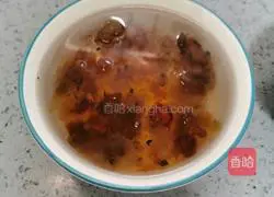 Peach Gum Quinoa Porridge Recipe Illustration 3