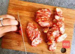 Illustration of how to make preserved meat clay pot rice 4