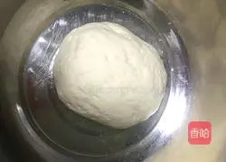 Illustration of how to make pig knuckle (for wealth) flower rolls 2