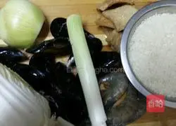 Illustration of how to make rice porridge 1