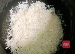 Illustration of how to cook pork ribs and vegetable stewed rice 5